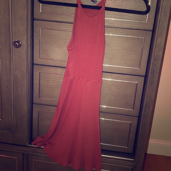 Dresses & Skirts - Flowy mini dress